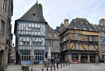 Dinan