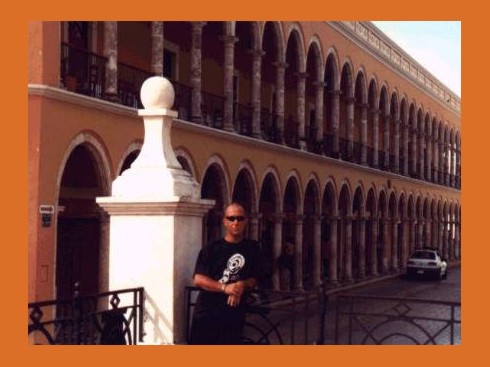 en la plaza de Campeche